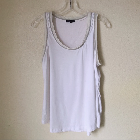 Gap - Picture 1 of 3